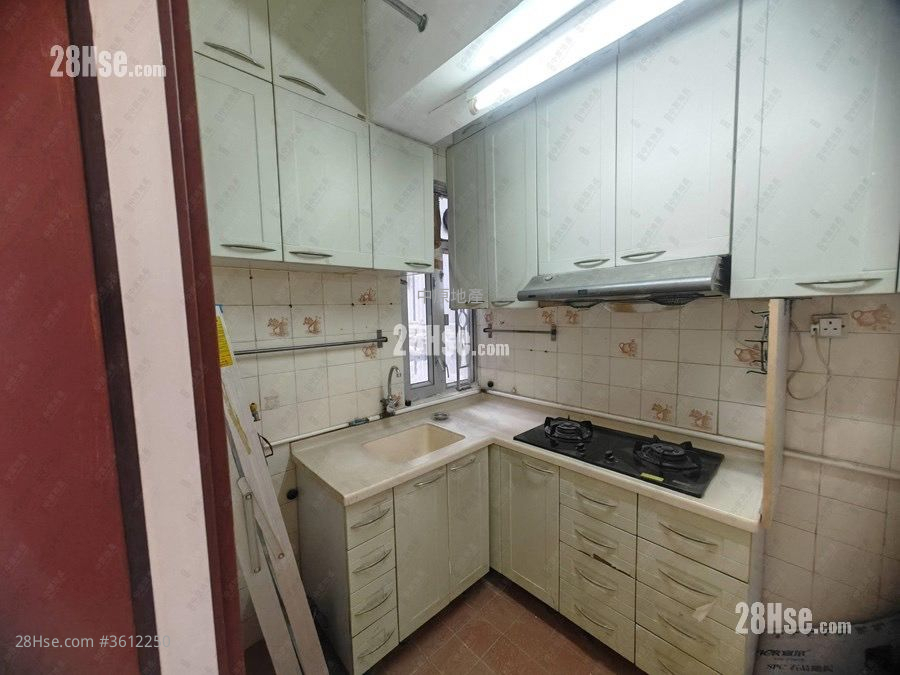 金輝花園 租盤 2 房 386 平方呎