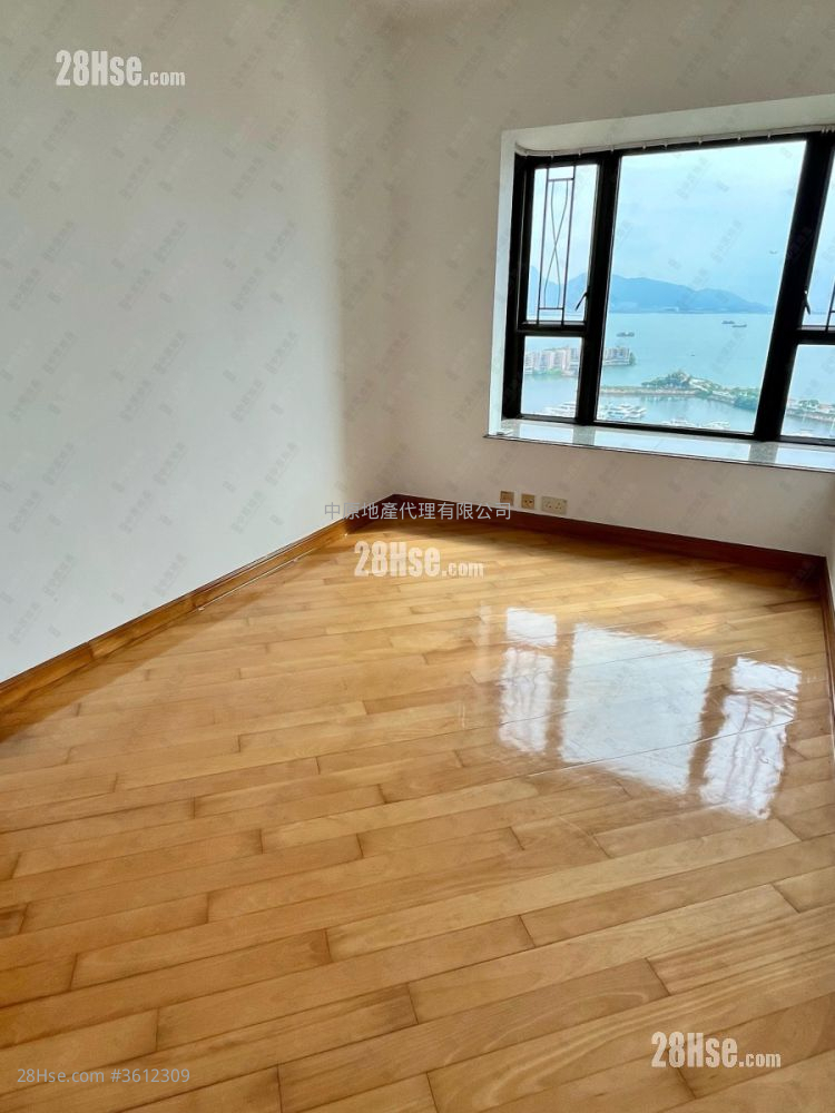 Aegean Coast Rental 4 Bedrooms , 2 Bathrooms 811 ft² Aegean Coast Rental 4 Bedrooms , 2 Bathrooms 811 ft²