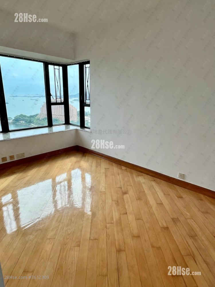 Aegean Coast Rental 4 Bedrooms , 2 Bathrooms 811 ft² Aegean Coast Rental 4 Bedrooms , 2 Bathrooms 811 ft²