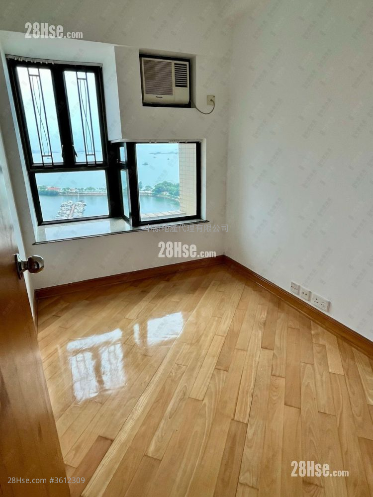 Aegean Coast Rental 4 Bedrooms , 2 Bathrooms 811 ft² Aegean Coast Rental 4 Bedrooms , 2 Bathrooms 811 ft²