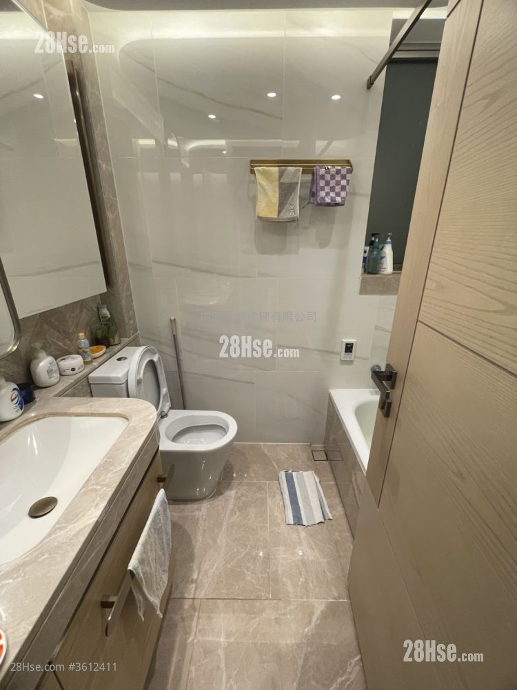 Grand Central Rental 3 Bedrooms , 2 Bathrooms 758 ft² Grand Central Rental 3 Bedrooms , 2 Bathrooms 758 ft²
