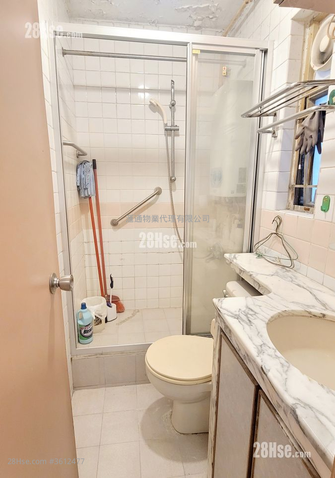 Tung Hei Court Sell 2 Bedrooms , 1 Bathroom 438 ft² Tung Hei Court Sell 2 Bedrooms , 1 Bathroom 438 ft²