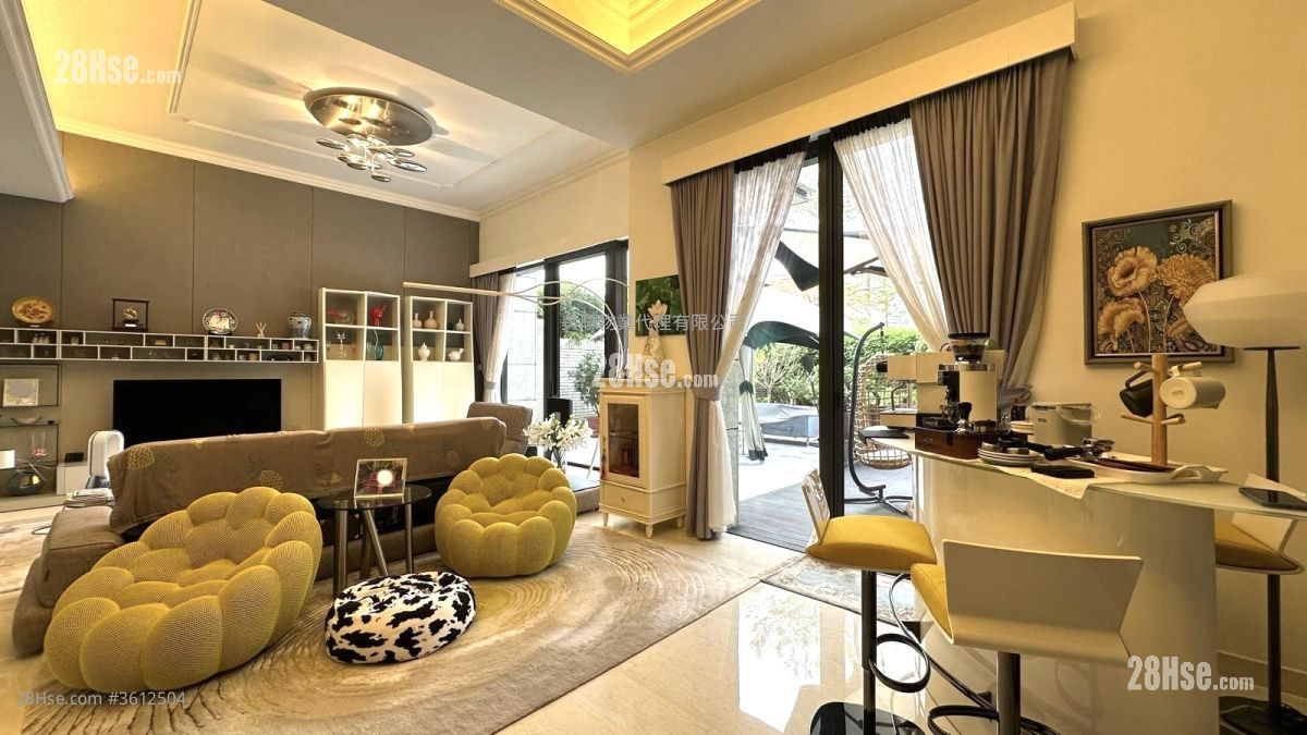 Valais Sell 3 Bedrooms 2,454 ft² Valais Sell 3 Bedrooms 2,454 ft²