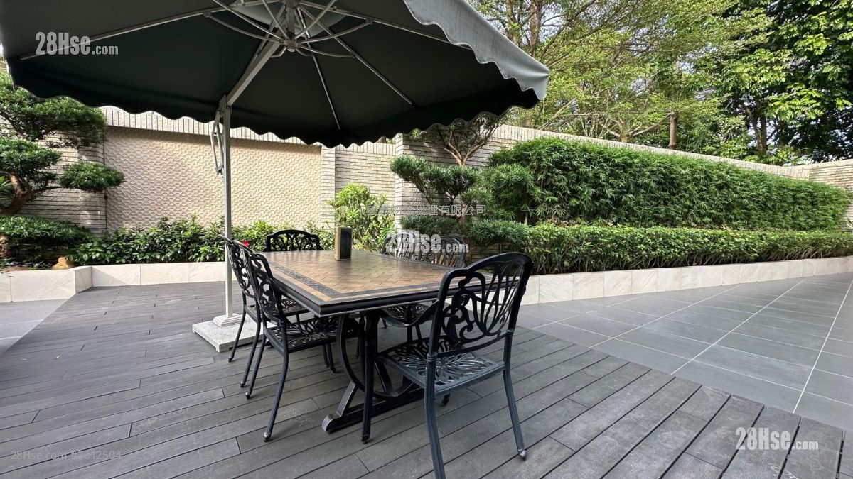 Valais Sell 3 Bedrooms 2,454 ft² Valais Sell 3 Bedrooms 2,454 ft²