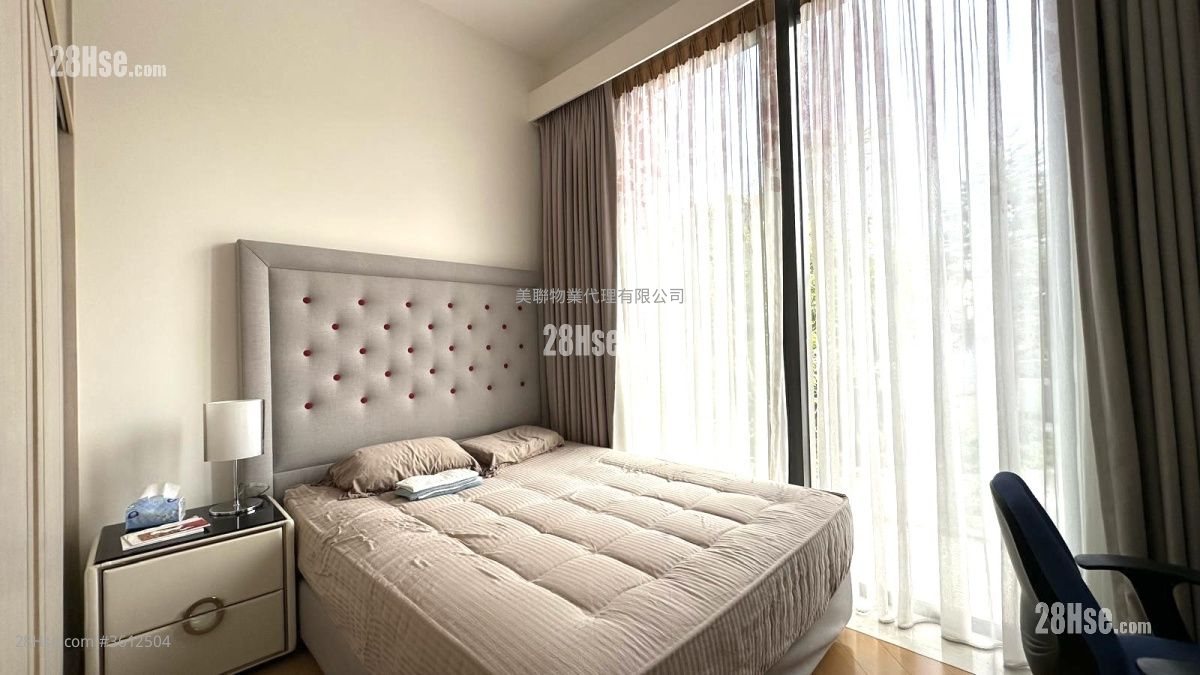 Valais Sell 3 Bedrooms 2,454 ft² Valais Sell 3 Bedrooms 2,454 ft²