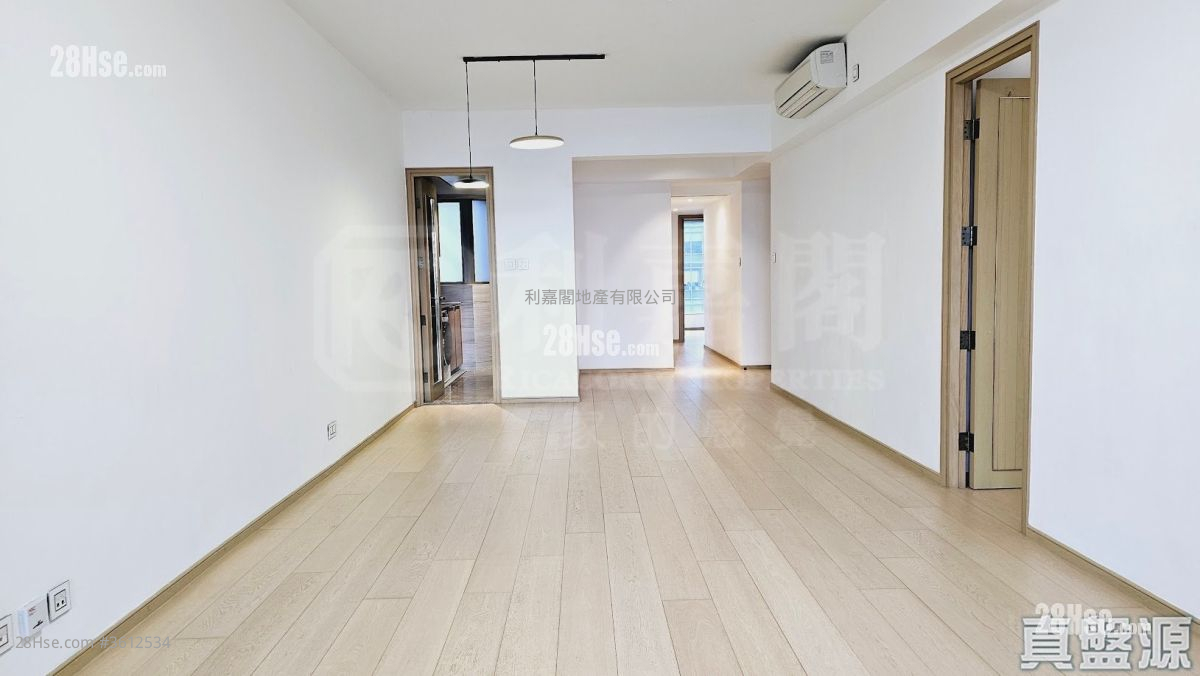 Harbour Glory Sell 3 Bedrooms 1,042 ft² Harbour Glory Sell 3 Bedrooms 1,042 ft²
