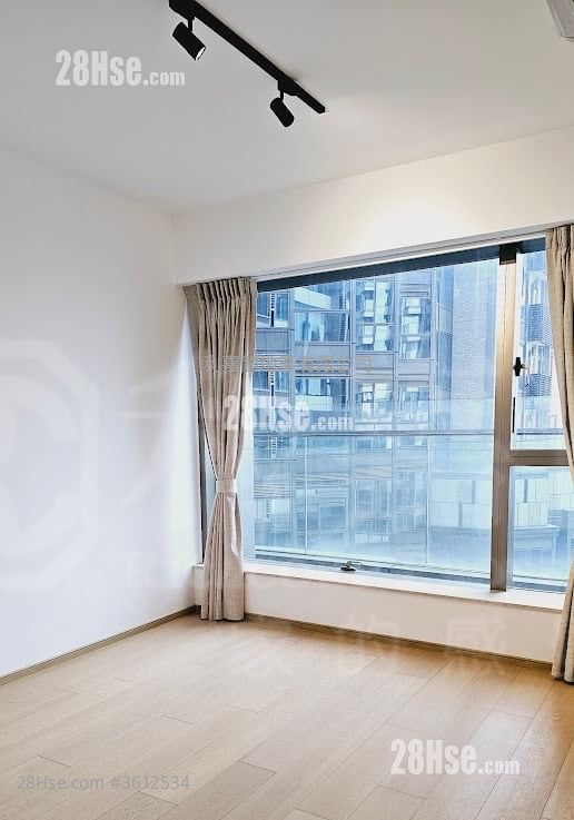 Harbour Glory Sell 3 Bedrooms 1,042 ft² Harbour Glory Sell 3 Bedrooms 1,042 ft²
