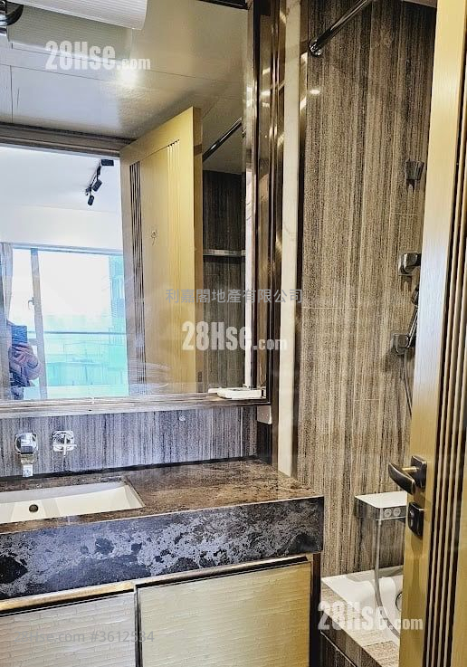Harbour Glory Sell 3 Bedrooms 1,042 ft² Harbour Glory Sell 3 Bedrooms 1,042 ft²