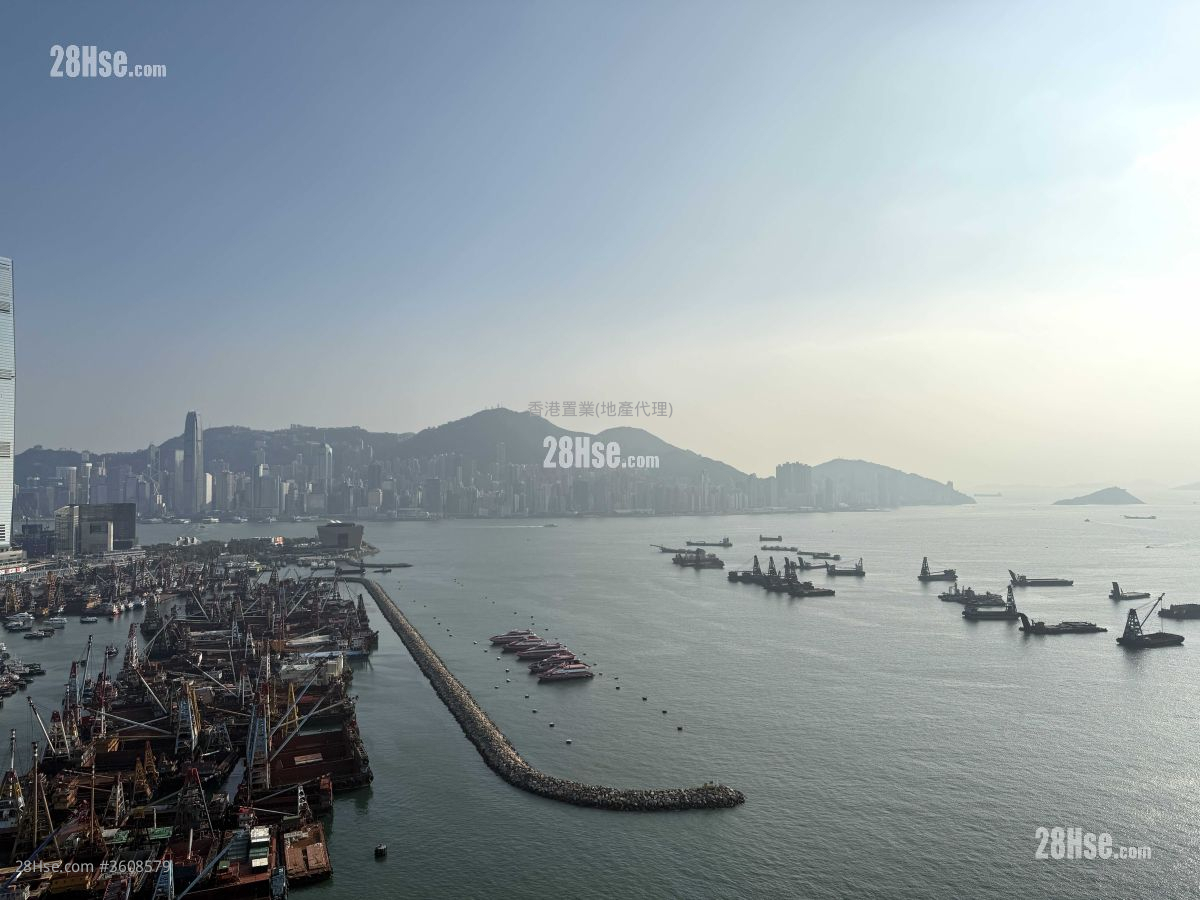 One Silversea Rental 3 Bedrooms , 2 Bathrooms 968 ft² One Silversea Rental 3 Bedrooms , 2 Bathrooms 968 ft²