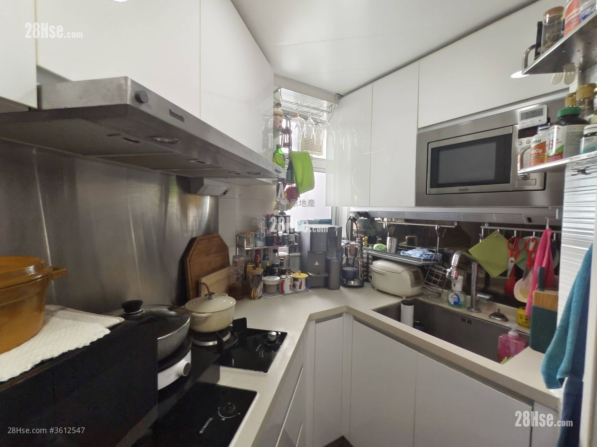 City Point Sell 2 Bedrooms , 1 Bathroom 498 ft² City Point Sell 2 Bedrooms , 1 Bathroom 498 ft²