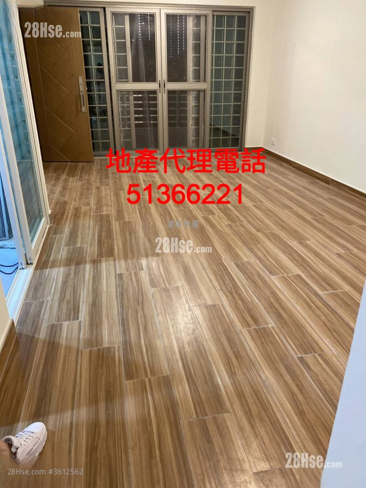 Village Rental 3 Bedrooms , 1 Bathroom 700 ft² Village Rental 3 Bedrooms , 1 Bathroom 700 ft²