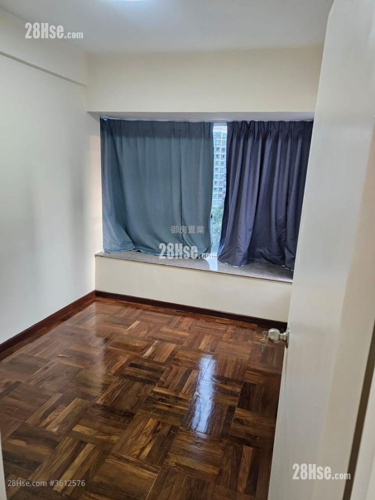 Sereno Verde Rental 419 ft² Sereno Verde Rental 419 ft²