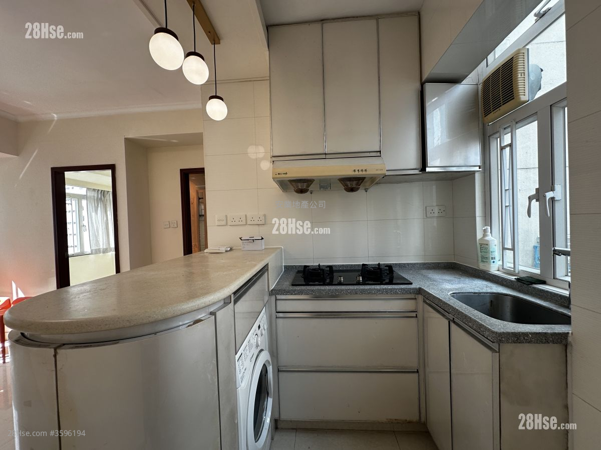 Wing Shing Building (Mansion) Rental 2 Bedrooms 320 ft²