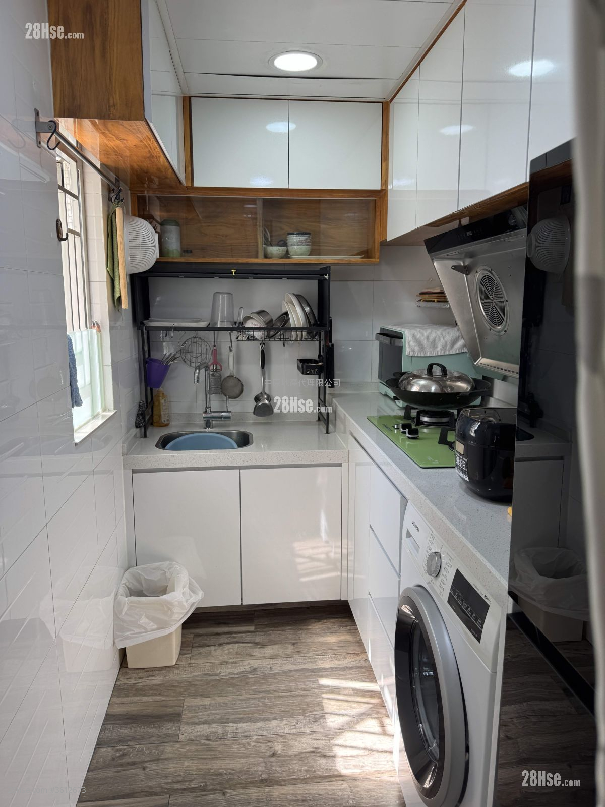 Kam Wah Garden Sell 2 Bedrooms 348 ft² Kam Wah Garden Sell 2 Bedrooms 348 ft²