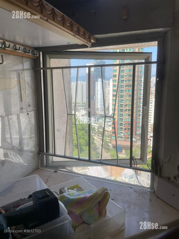 Tung Lam Court Sell 2 Bedrooms , 1 Bathroom 443 ft² Tung Lam Court Sell 2 Bedrooms , 1 Bathroom 443 ft²