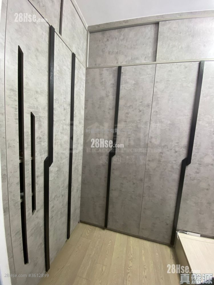 The Horizon Sell 2 Bedrooms , 1 Bathroom 515 ft² The Horizon Sell 2 Bedrooms , 1 Bathroom 515 ft²