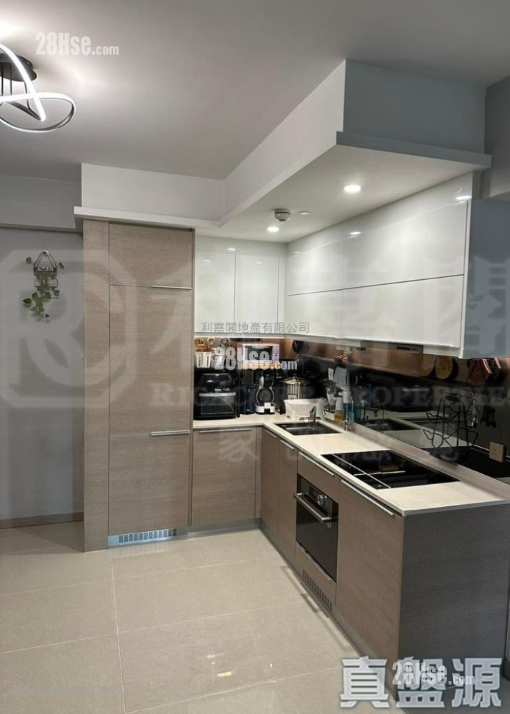 The Horizon Sell 2 Bedrooms , 1 Bathroom 515 ft² The Horizon Sell 2 Bedrooms , 1 Bathroom 515 ft²