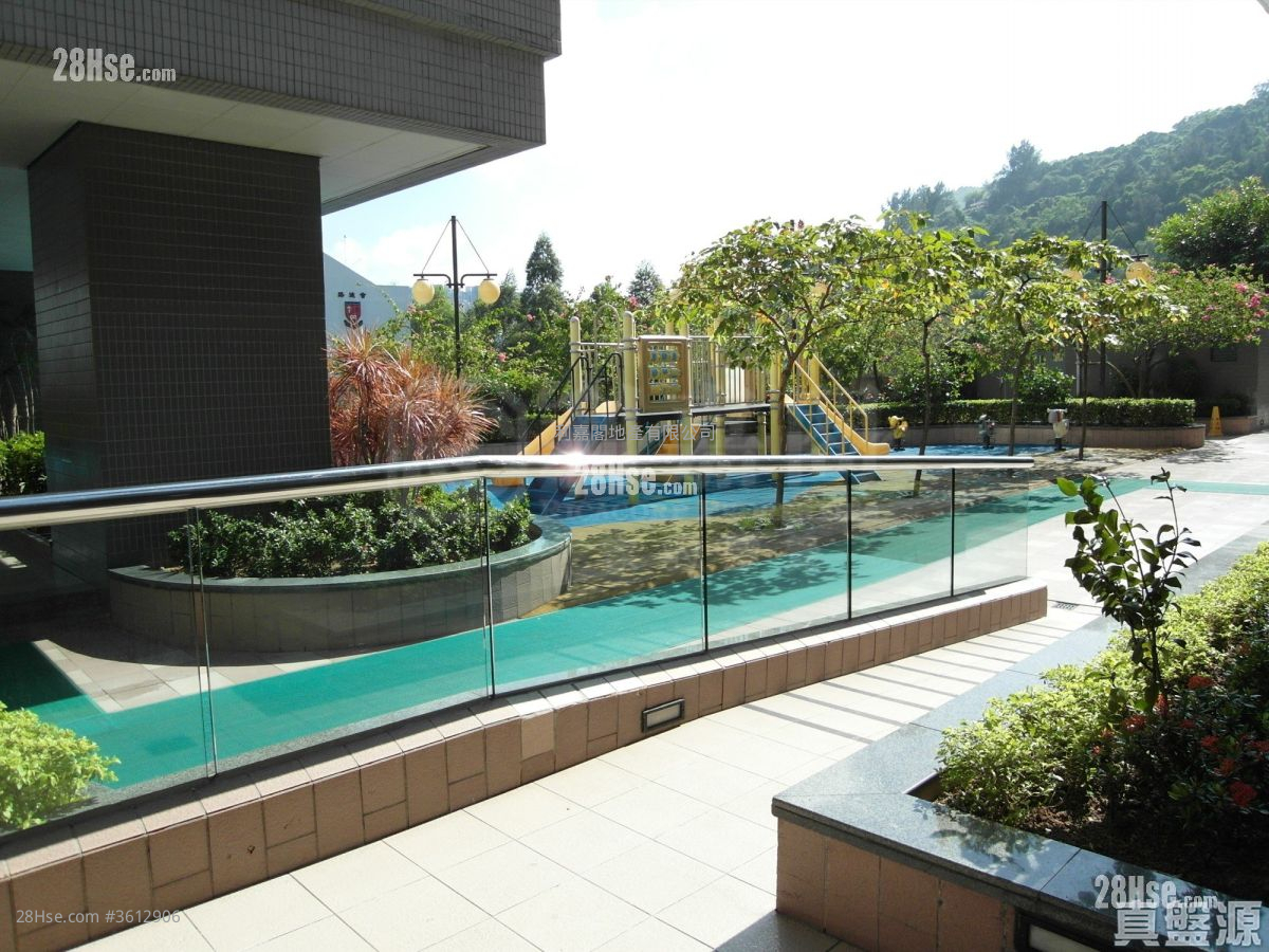 The Metro City Sell 3 Bedrooms , 2 Bathrooms 526 ft² The Metro City Sell 3 Bedrooms , 2 Bathrooms 526 ft²