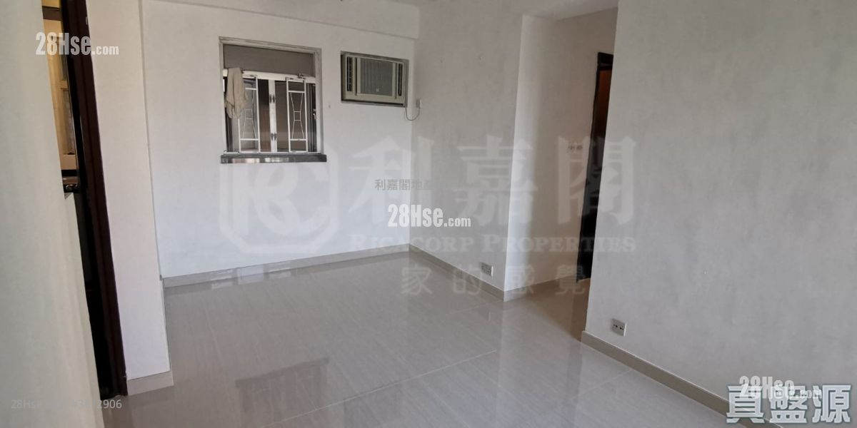 The Metro City Sell 3 Bedrooms , 2 Bathrooms 526 ft² The Metro City Sell 3 Bedrooms , 2 Bathrooms 526 ft²