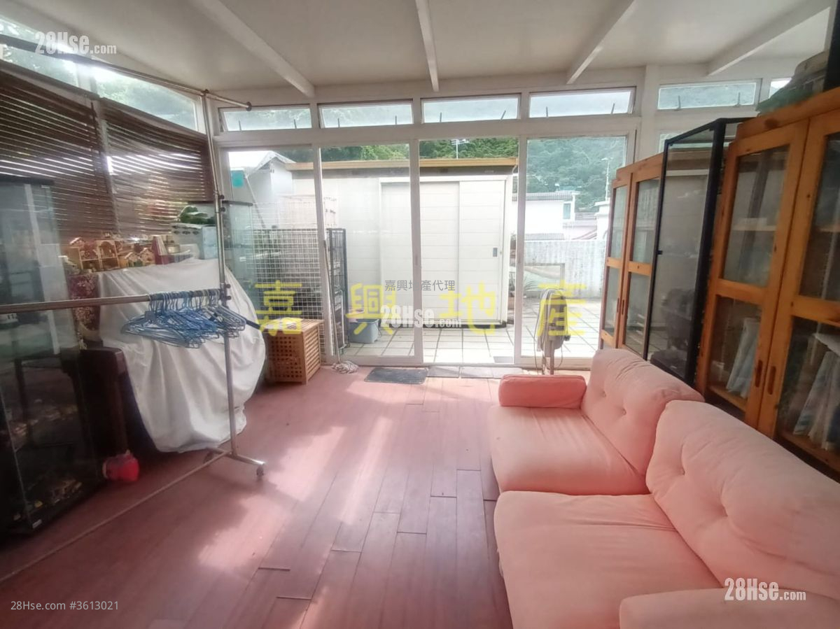 South Hill Villa Sell 3 Bedrooms , 1 Bathroom South Hill Villa Sell 3 Bedrooms , 1 Bathroom