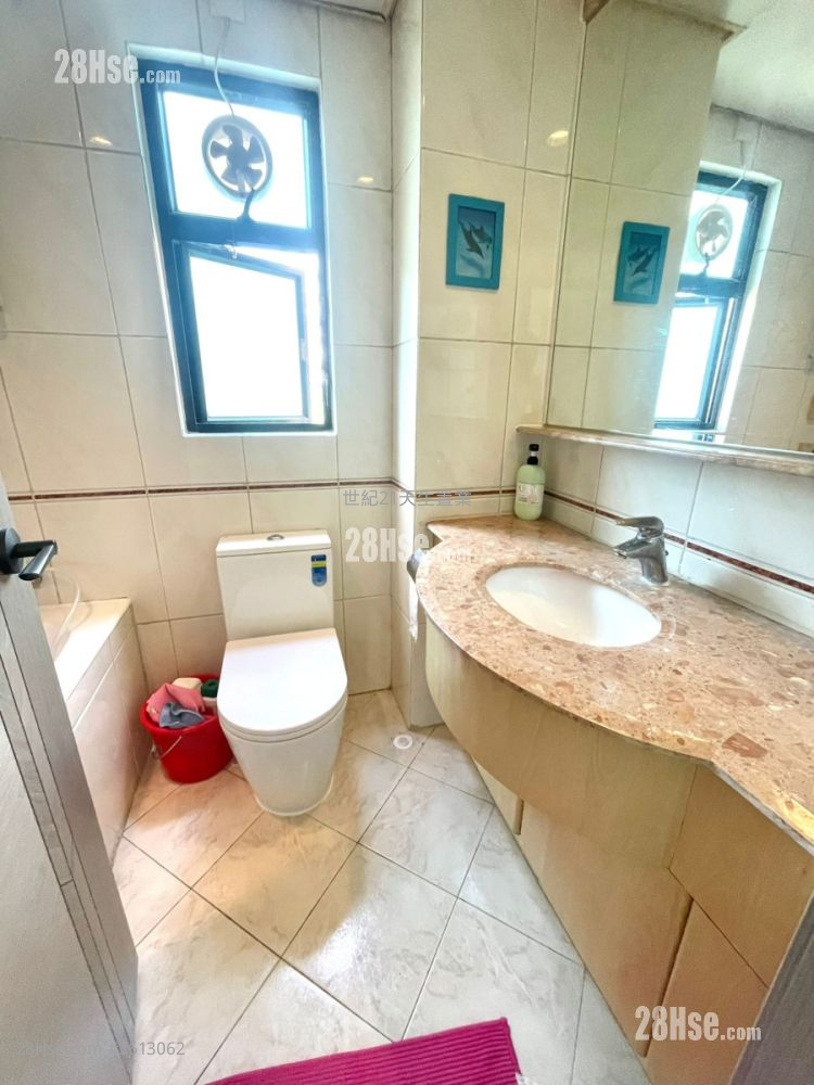 海澄軒 售盤 4 房 , 1 浴室 702 平方呎 海澄軒 售盤 4 房 , 1 浴室 702 平方呎