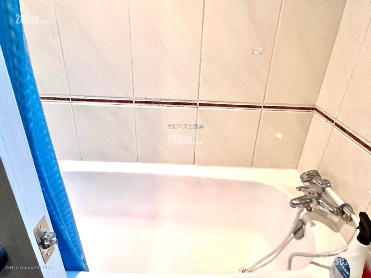 海澄軒 售盤 4 房 , 1 浴室 702 平方呎 海澄軒 售盤 4 房 , 1 浴室 702 平方呎