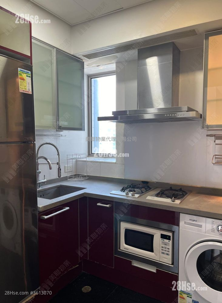 One Silversea Sell 3 Bedrooms , 2 Bathrooms 746 ft² One Silversea Sell 3 Bedrooms , 2 Bathrooms 746 ft²