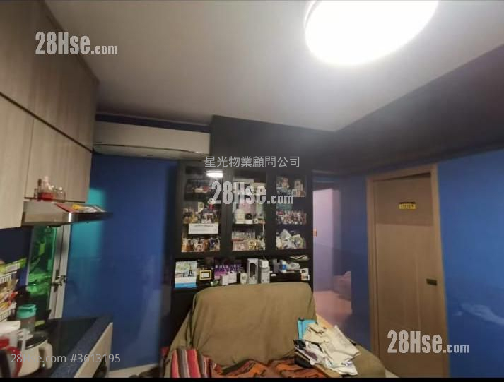 Bee Shing Mansion Sell 4 Bedrooms , 2 Bathrooms 677 ft² Bee Shing Mansion Sell 4 Bedrooms , 2 Bathrooms 677 ft²