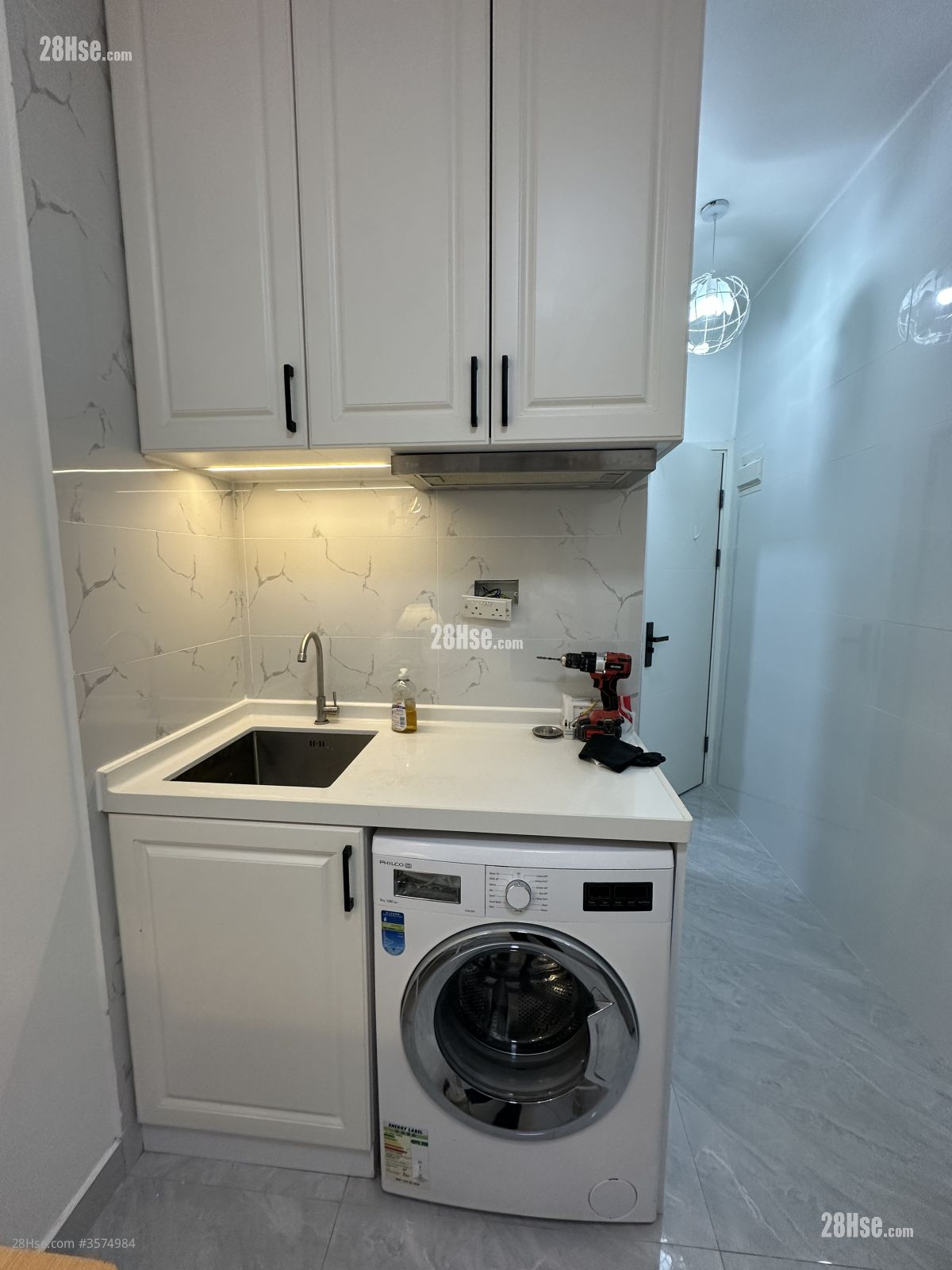 Lai Chi Building Rental Studio , 1 Bathroom 140 ft² Lai Chi Building Rental Studio , 1 Bathroom 140 ft²