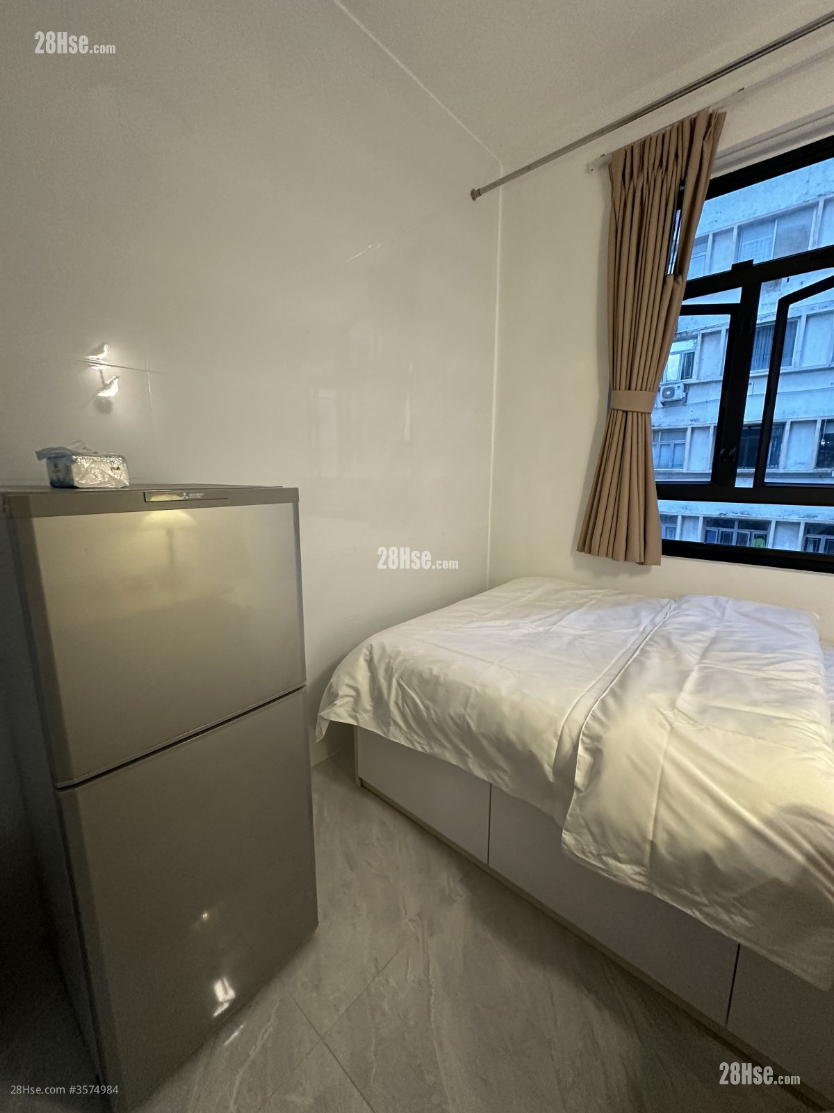 Lai Chi Building Rental Studio , 1 Bathroom 140 ft² Lai Chi Building Rental Studio , 1 Bathroom 140 ft²