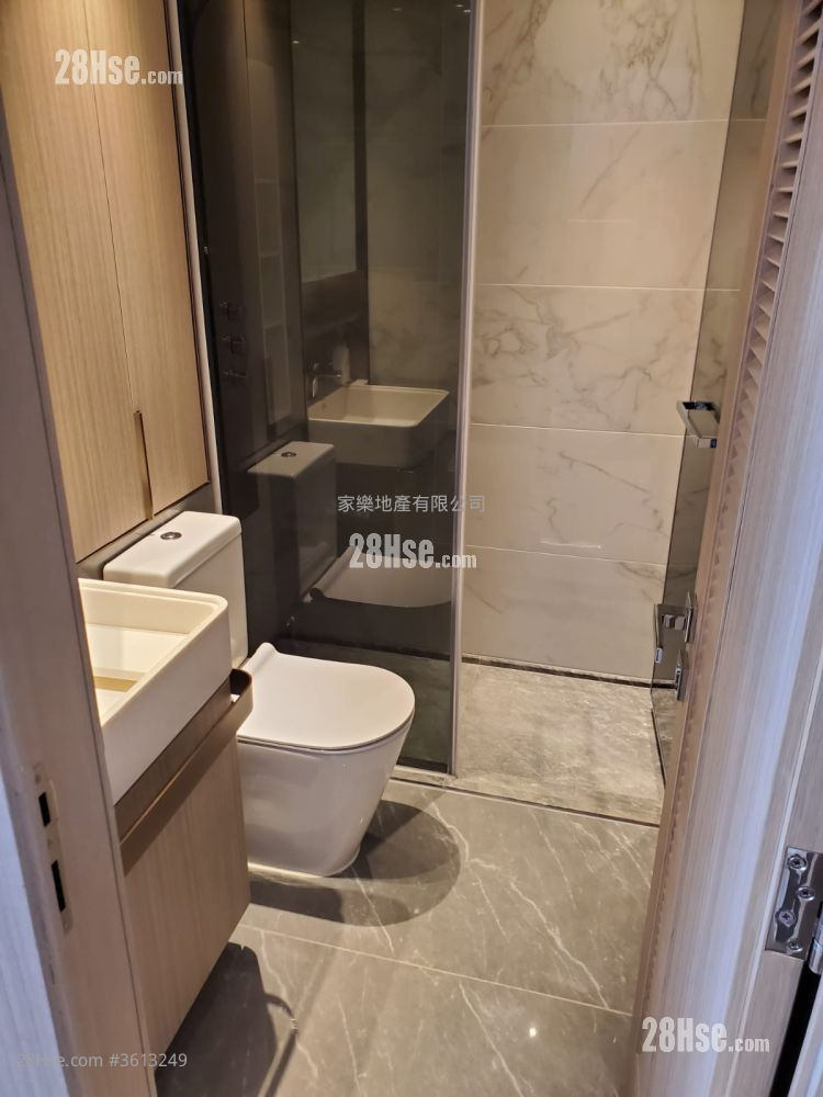 Lime Gala Rental Studio , 1 Bathroom 307 ft² Lime Gala Rental Studio , 1 Bathroom 307 ft²