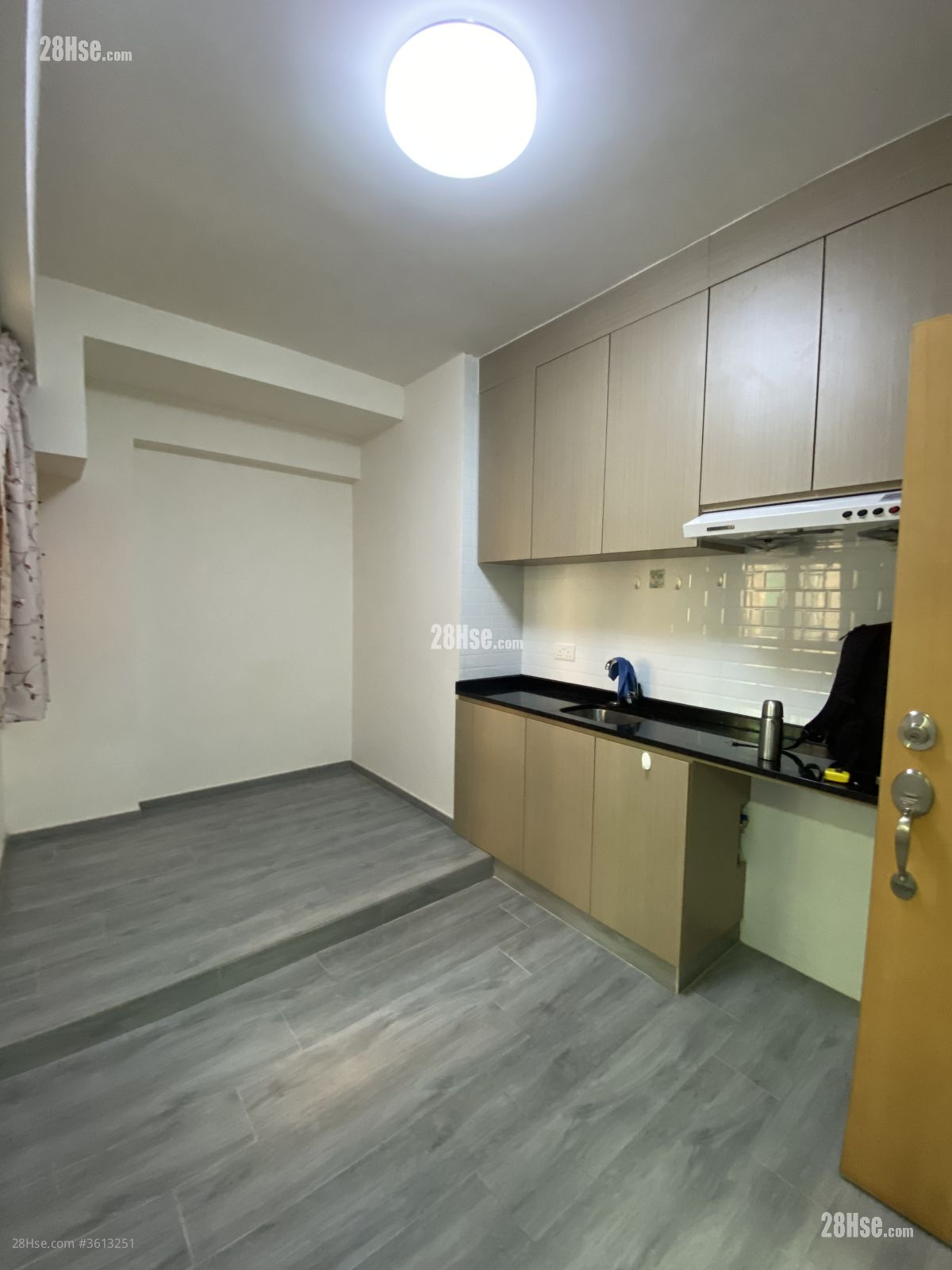 Ming Sau Building Rental 145 ft² Ming Sau Building Rental 145 ft²