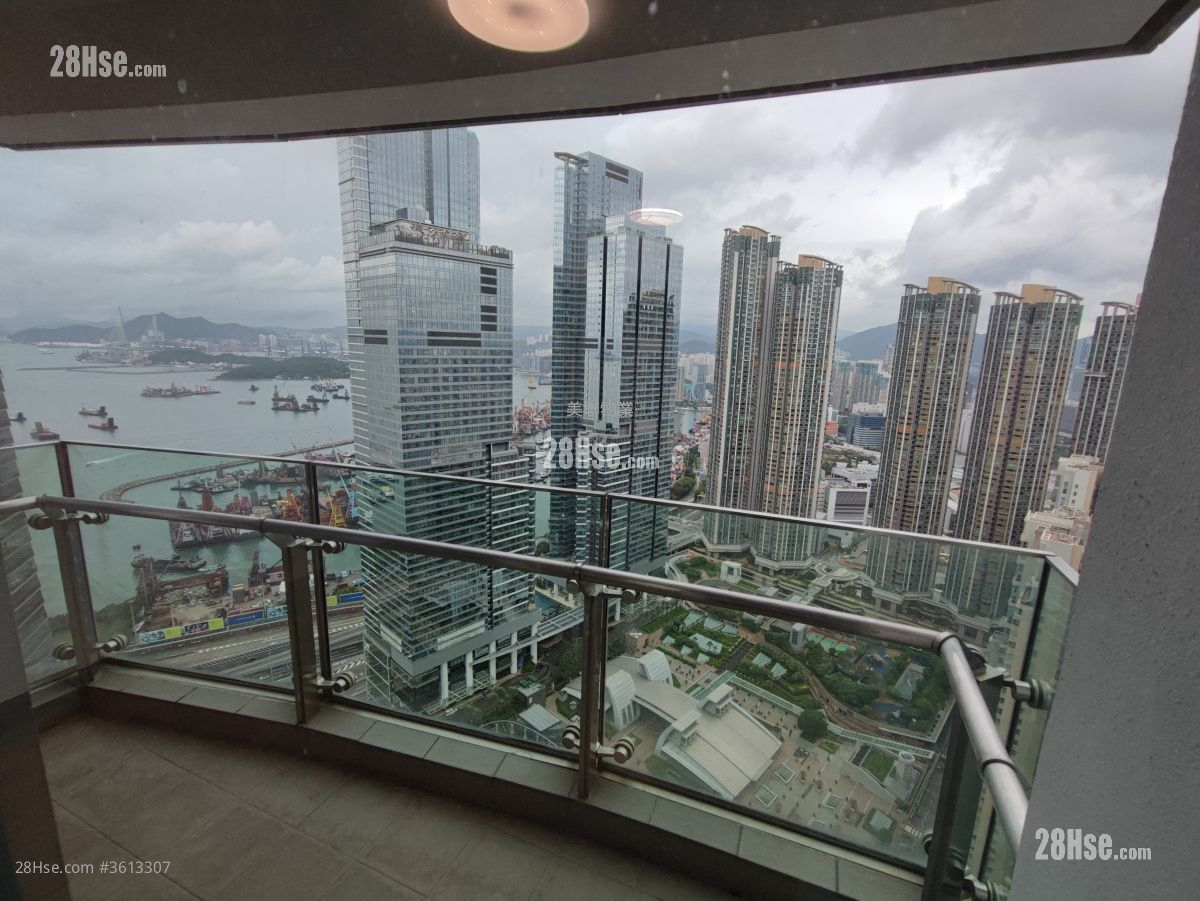The Harbourside Rental 2 Bedrooms , 2 Bathrooms 804 ft² The Harbourside Rental 2 Bedrooms , 2 Bathrooms 804 ft²