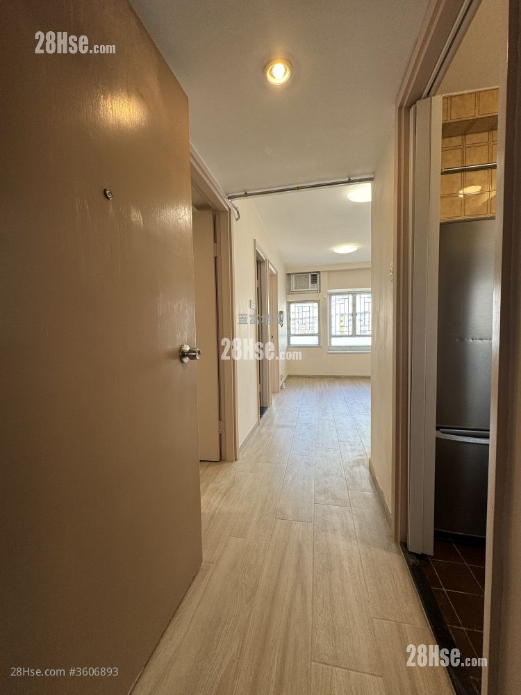 New Kwai Fong Gardens Sell 2 Bedrooms , 1 Bathroom 410 ft² New Kwai Fong Gardens Sell 2 Bedrooms , 1 Bathroom 410 ft²