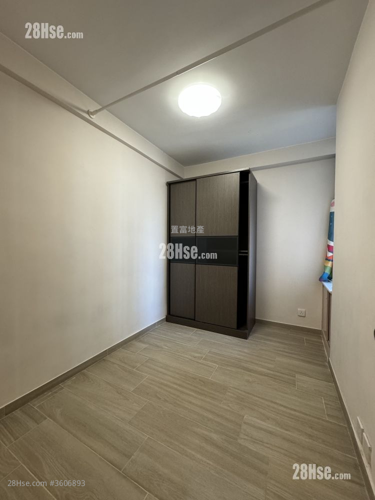 New Kwai Fong Gardens Sell 2 Bedrooms , 1 Bathroom 410 ft² New Kwai Fong Gardens Sell 2 Bedrooms , 1 Bathroom 410 ft²