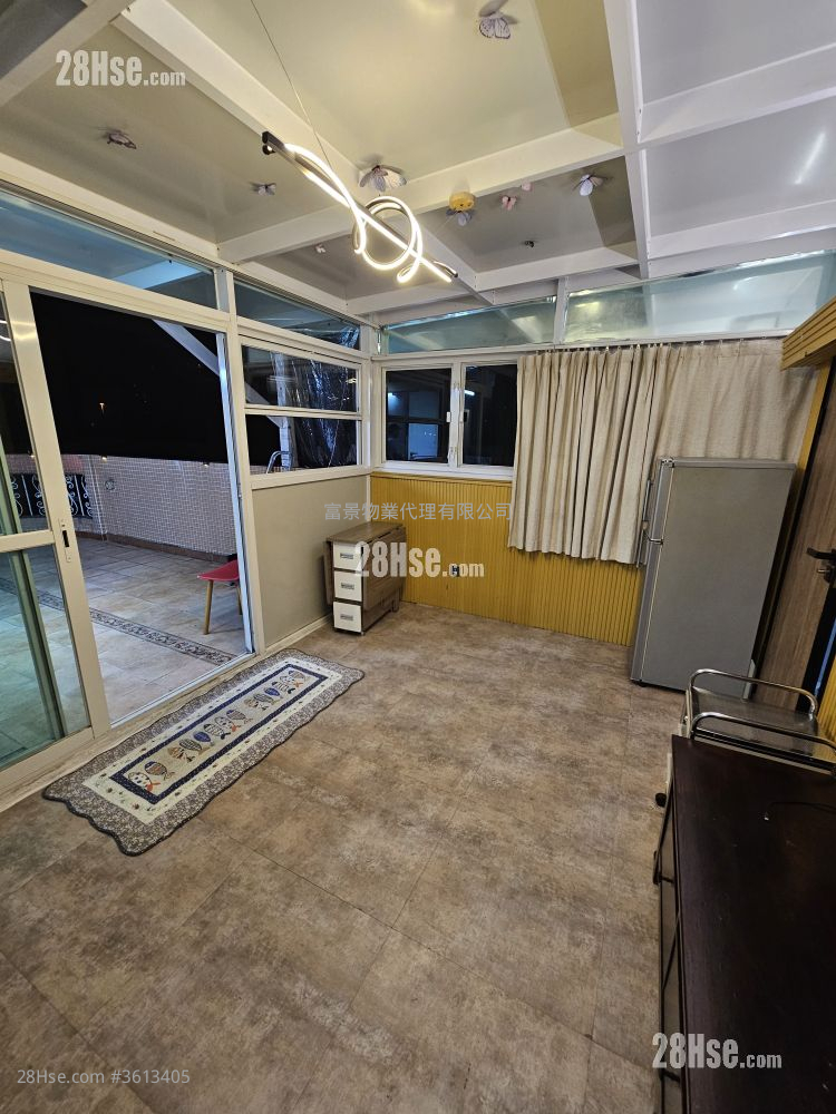 村屋 租盤 2 房 , 1 浴室 653 平方呎 村屋 租盤 2 房 , 1 浴室 653 平方呎