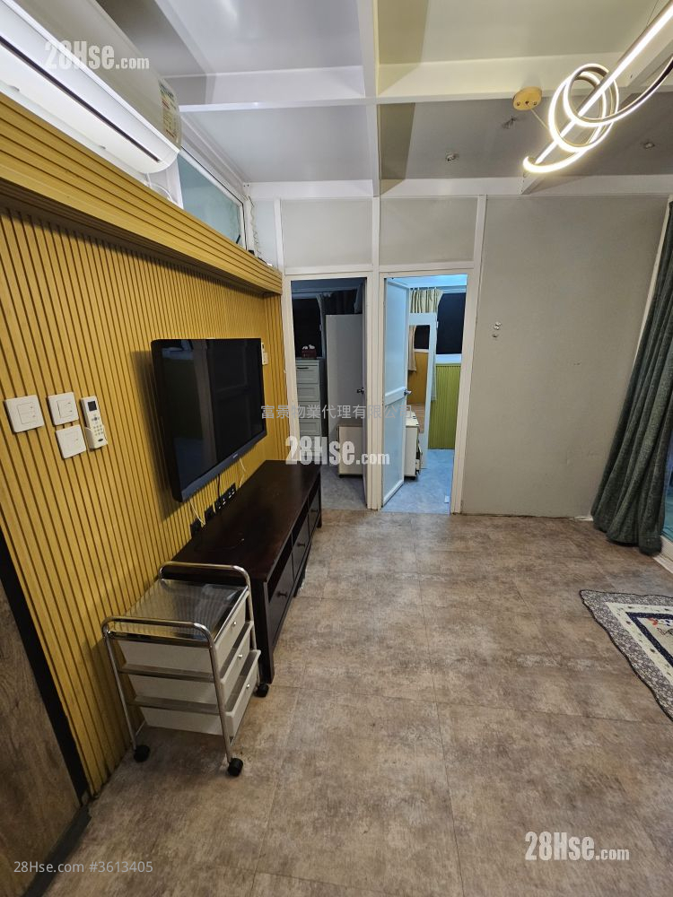 村屋 租盤 2 房 , 1 浴室 653 平方呎 村屋 租盤 2 房 , 1 浴室 653 平方呎