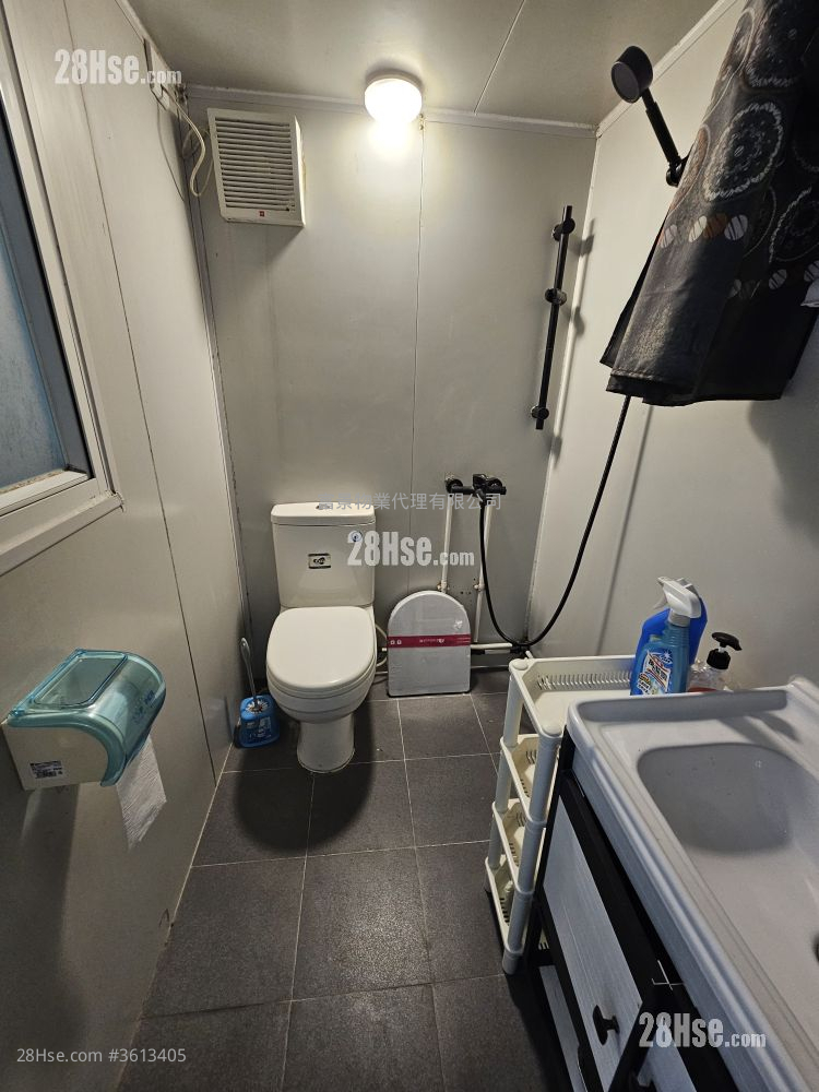 村屋 租盤 2 房 , 1 浴室 653 平方呎 村屋 租盤 2 房 , 1 浴室 653 平方呎