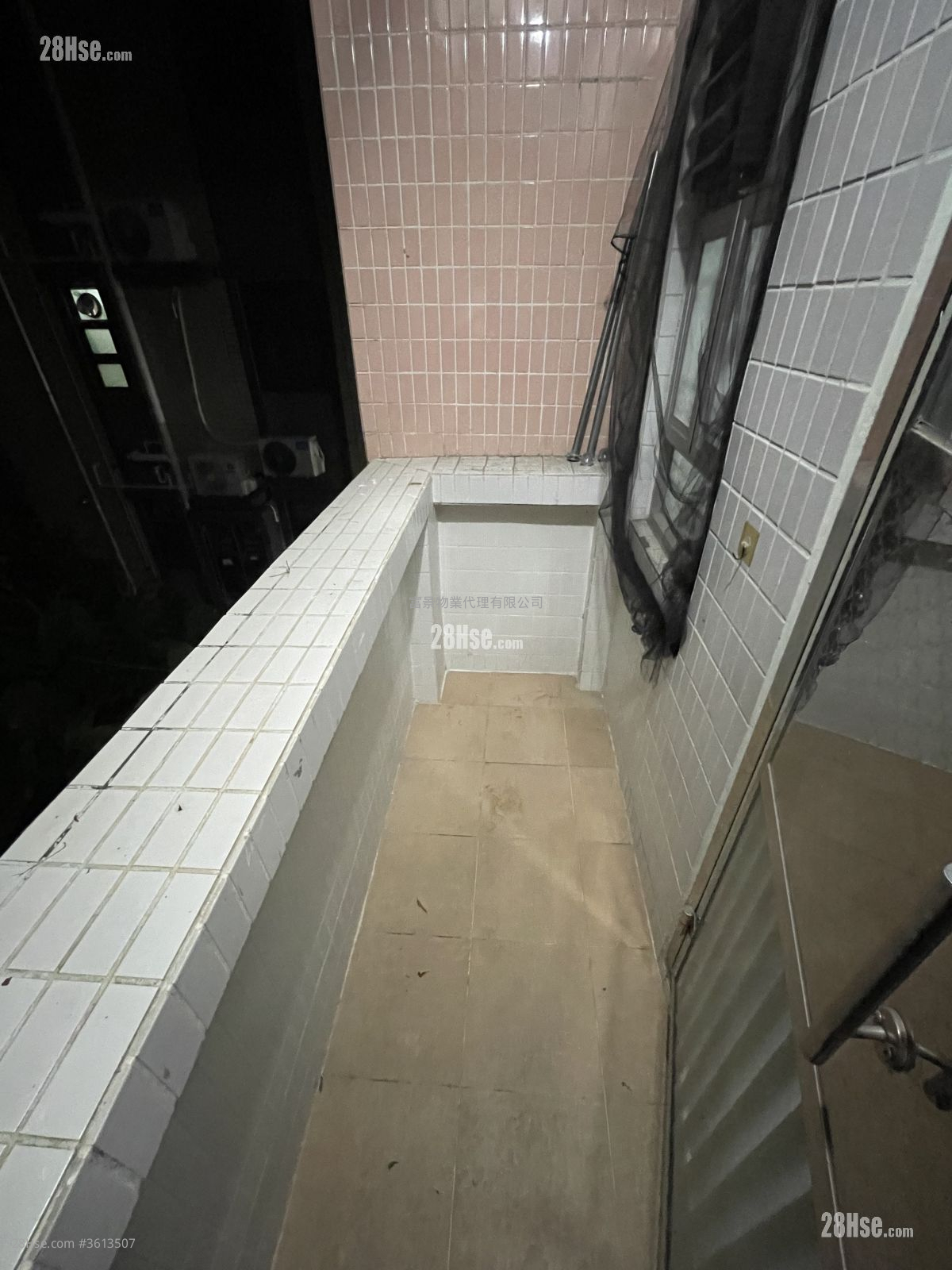 鍾屋村 租盤 1 房 , 1 浴室 300 平方呎 鍾屋村 租盤 1 房 , 1 浴室 300 平方呎