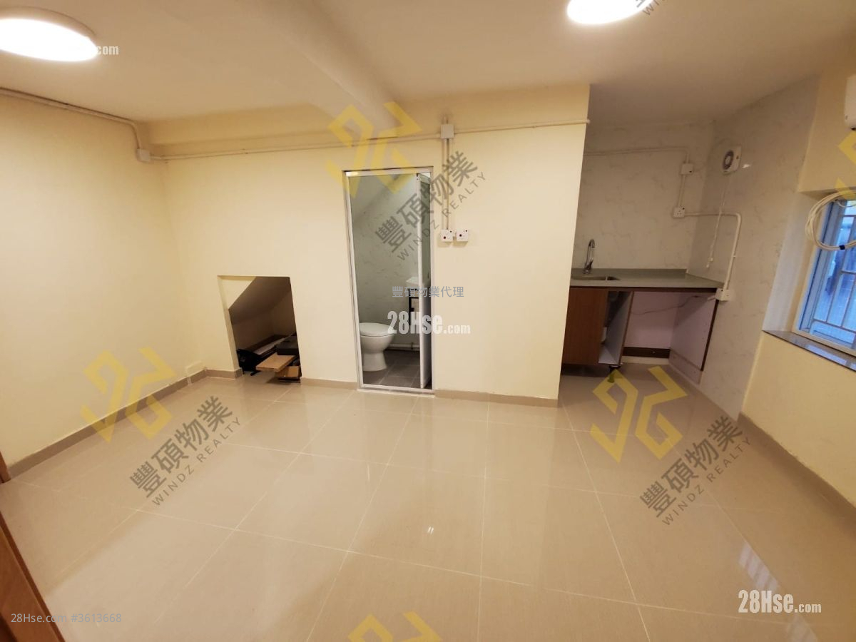 Village Rental 2 Bedrooms , 1 Bathroom Village Rental 2 Bedrooms , 1 Bathroom