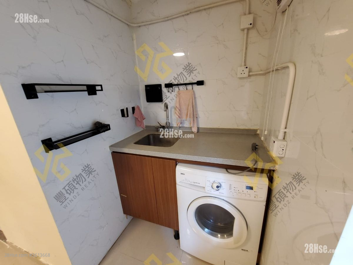 Village Rental 2 Bedrooms , 1 Bathroom Village Rental 2 Bedrooms , 1 Bathroom