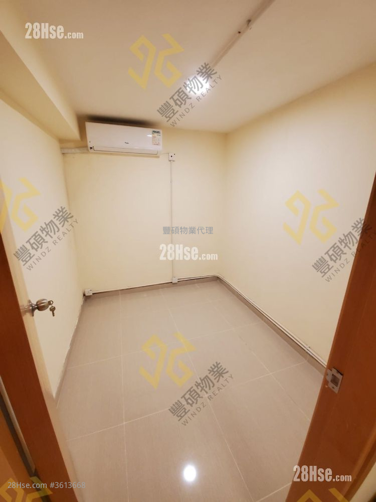 Village Rental 2 Bedrooms , 1 Bathroom Village Rental 2 Bedrooms , 1 Bathroom