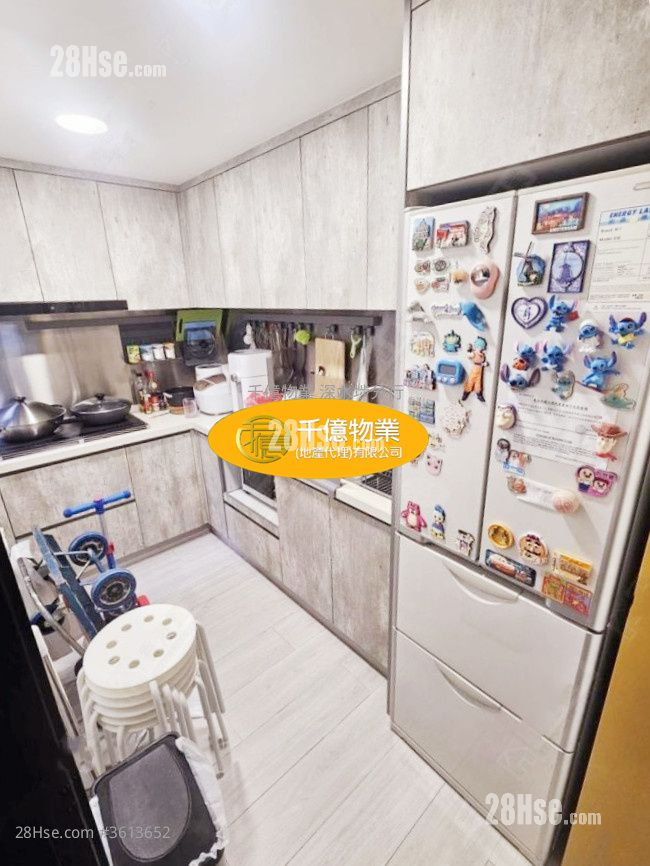 Hoi Lok Court Sell 3 Bedrooms , 2 Bathrooms 631 ft² Hoi Lok Court Sell 3 Bedrooms , 2 Bathrooms 631 ft²