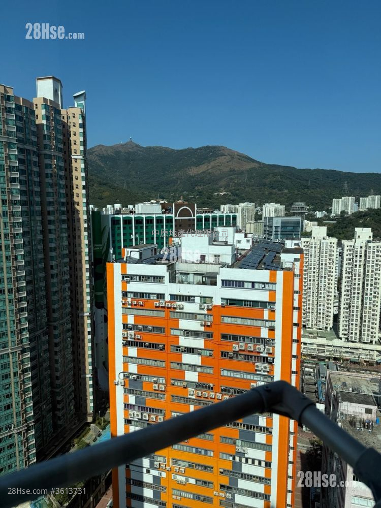 living room: 景觀 living room: 景觀