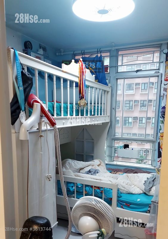 Lai Yan Court Sell 2 Bedrooms 432 ft² Lai Yan Court Sell 2 Bedrooms 432 ft²
