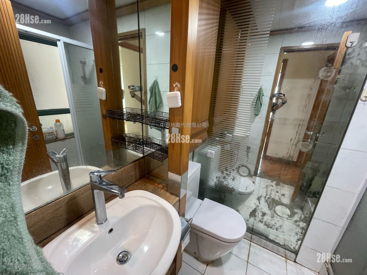 bathroom: New Haven Sell 2 Bedrooms , 1 Bathroom 603 ft² bathroom: New Haven Sell 2 Bedrooms , 1 Bathroom 603 ft²