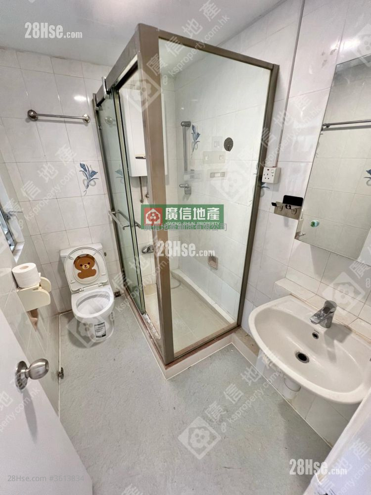 Tak Bo Building Rental 2 Bedrooms , 1 Bathroom 448 ft² Tak Bo Building Rental 2 Bedrooms , 1 Bathroom 448 ft²