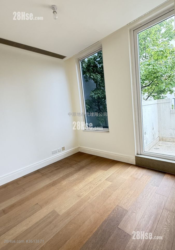 Le Cap Sell 4 Bedrooms , 3 Bathrooms 2,085 ft² Le Cap Sell 4 Bedrooms , 3 Bathrooms 2,085 ft²