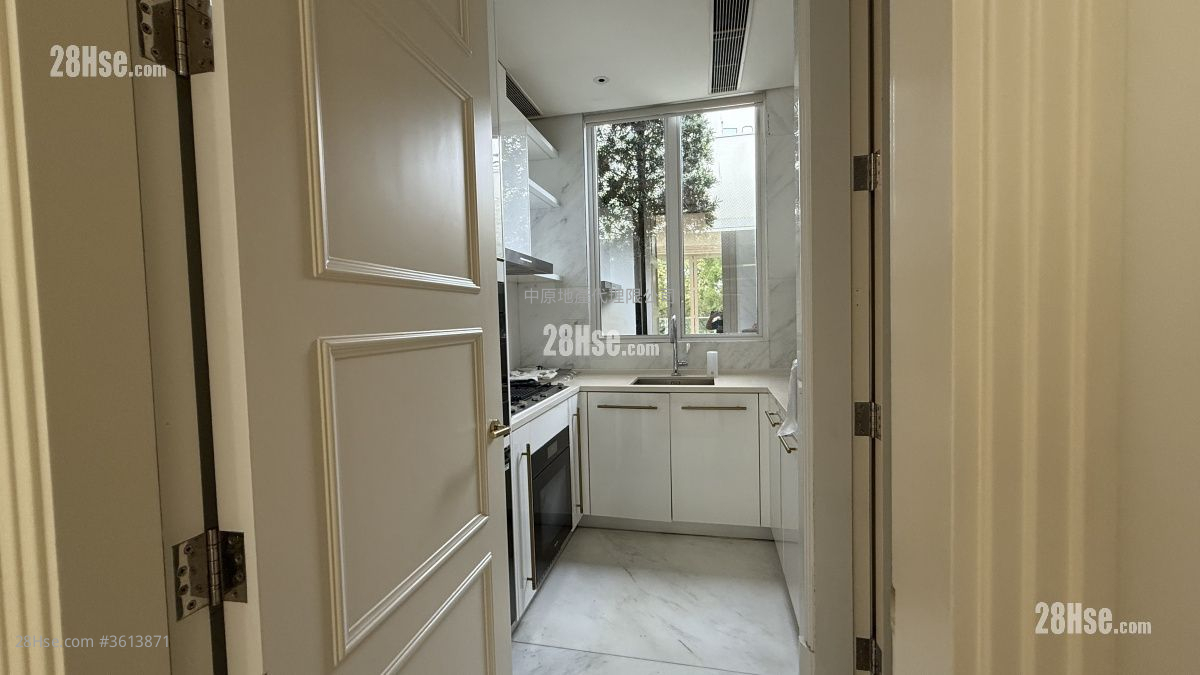 Le Cap Sell 4 Bedrooms , 3 Bathrooms 2,085 ft² Le Cap Sell 4 Bedrooms , 3 Bathrooms 2,085 ft²