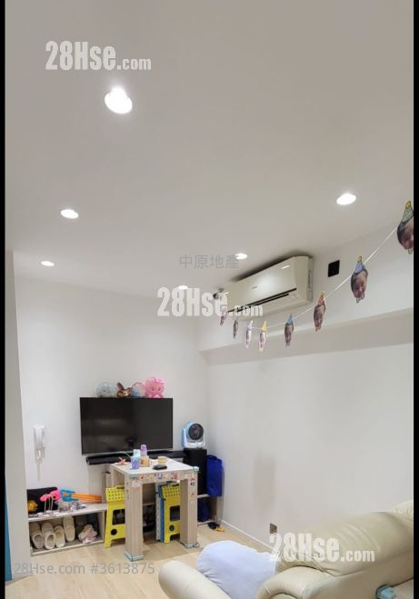 Kam Fai Court Sell 2 Bedrooms , 1 Bathroom 426 ft² Kam Fai Court Sell 2 Bedrooms , 1 Bathroom 426 ft²